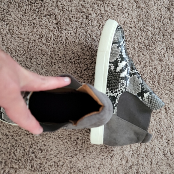 Snake skin sneaker bootie - Picture 4 of 4